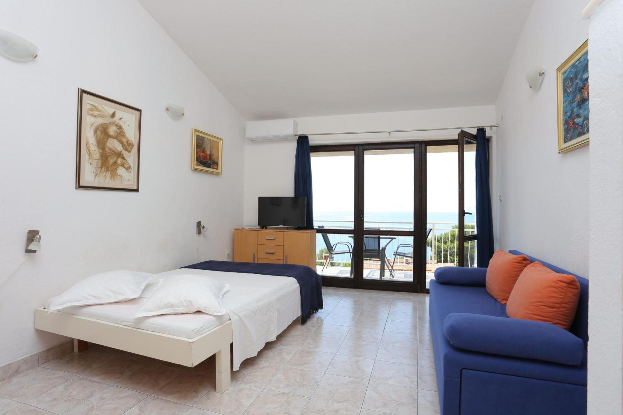 Apartments By The Sea Baska Voda, Makarska - 300 المظهر الخارجي الصورة