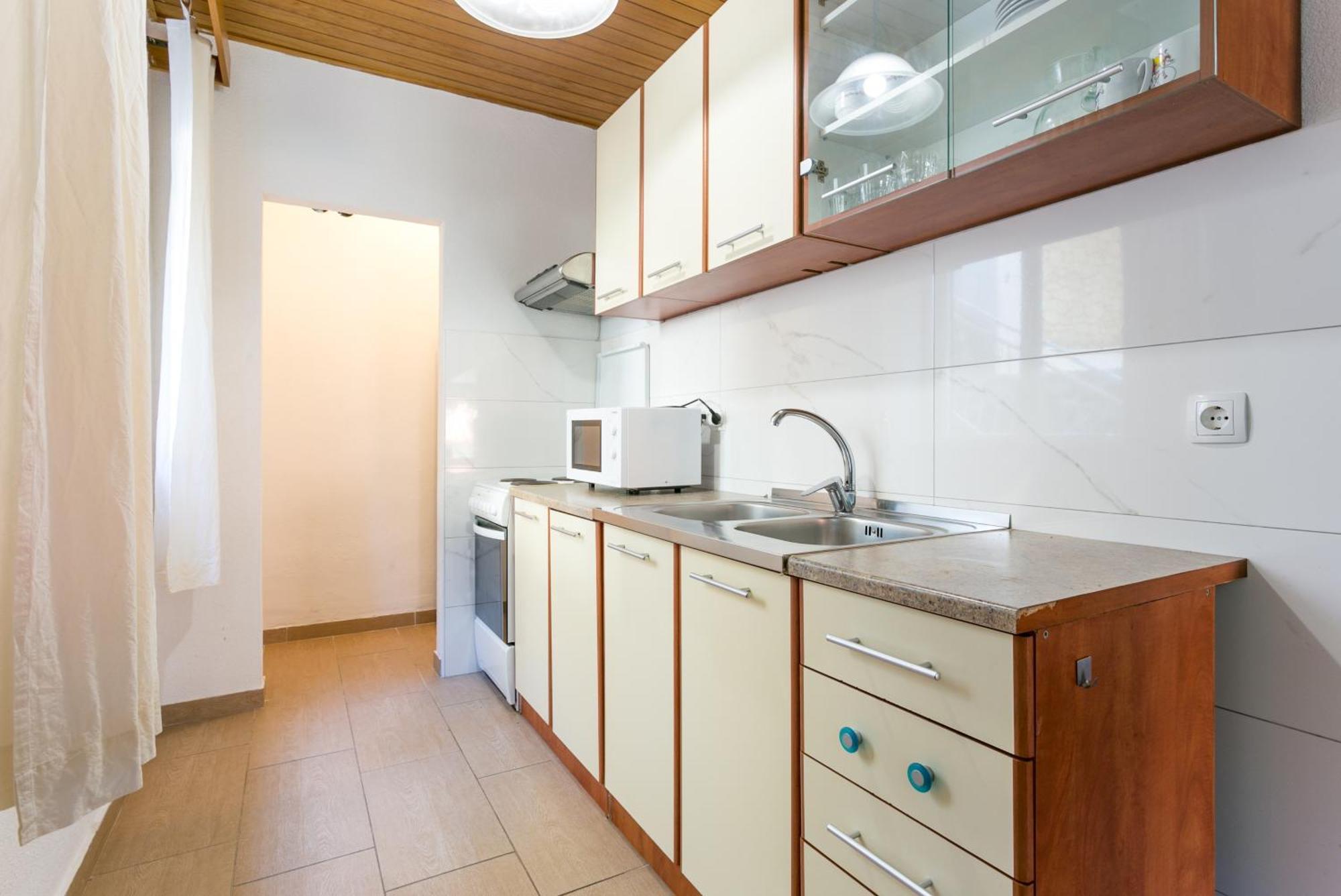 Apartments By The Sea Baska Voda, Makarska - 300 المظهر الخارجي الصورة